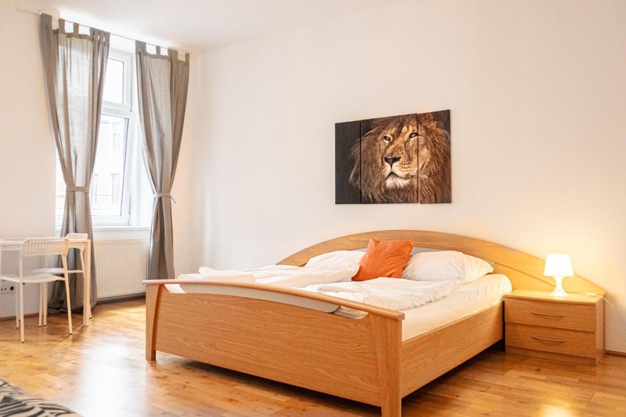 Comfortable 3Br Shared Apart. - Suitable For Long Stays Wina Bagian luar foto