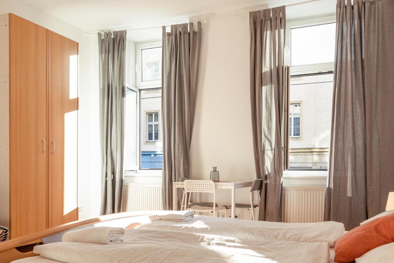 Comfortable 3Br Shared Apart. - Suitable For Long Stays Wina Bagian luar foto