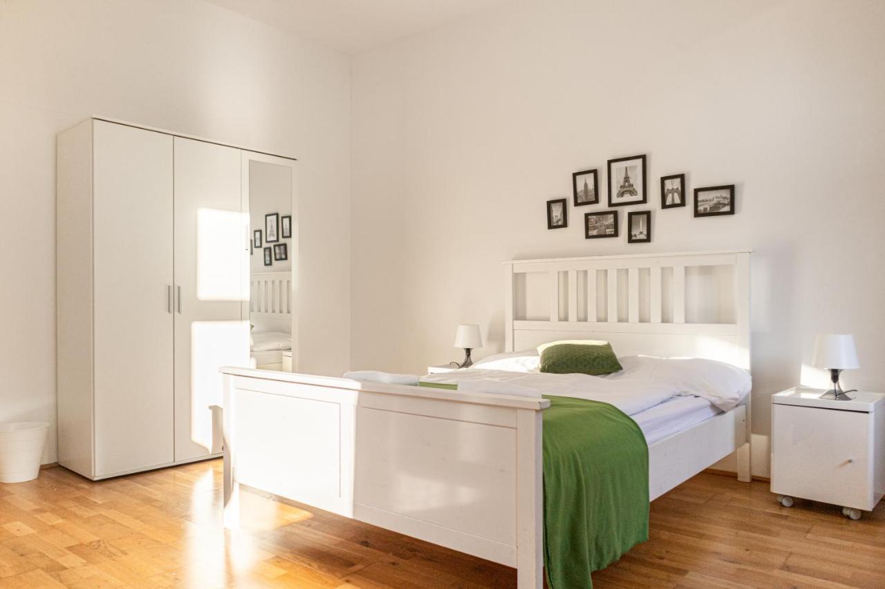 Comfortable 3Br Shared Apart. - Suitable For Long Stays Wina Bagian luar foto